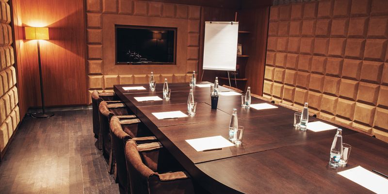 The Emblem Hotel - Drawing Room