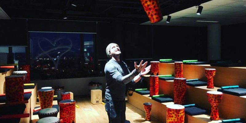 Tokhi & the Groove Army - Drum Circle bubnování