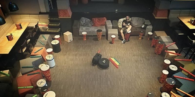 Tokhi & the Groove Army - Drum Circle bubnování