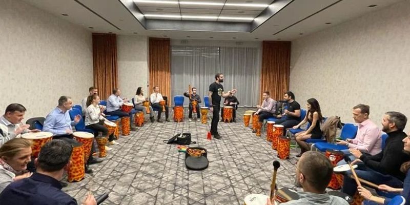 Tokhi & the Groove Army - Drum Circle bubnování