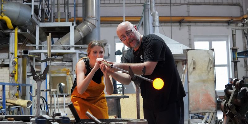 V srdci sklářského řemesla: Zažijte sklárnu Rückl