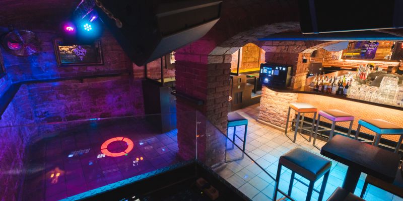 ALIBI. cocktail&music bar