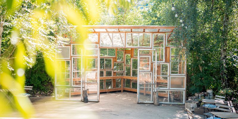 Radlická kulturní sportovna - Komunitní zahrada a skleník