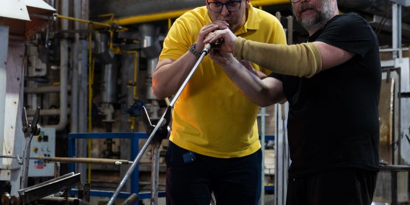 V srdci sklářského řemesla: Zažijte sklárnu Rückl