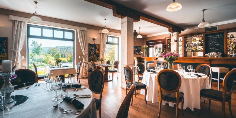 Romantický Hotel Mlýn Karlštejn - Sváteční rodinné obědy