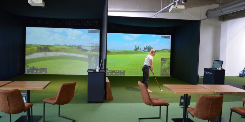 Green Golf Indoor Studio