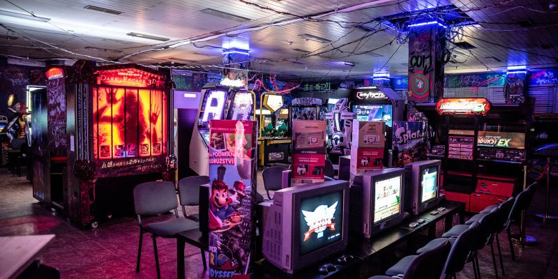 Fun Arena - Cyber Arcade