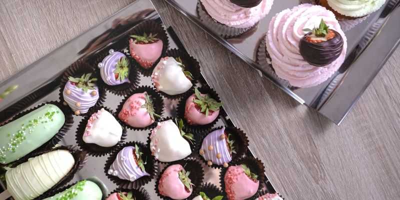 Catering a občerstvení na firemní akce (rozvoz, dezerty a zákusky) - Catering a občerstvení na firemní akce (rozvoz, dezerty a zákusky)