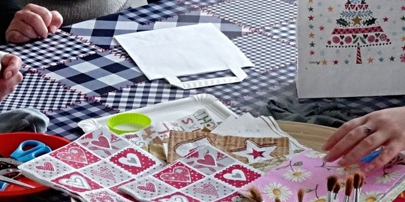 MOBILNÍ KREATIVNÍ VÝTVARNÉ DÍLNY - Tea bag folding – vyrábění z čajových sáčků