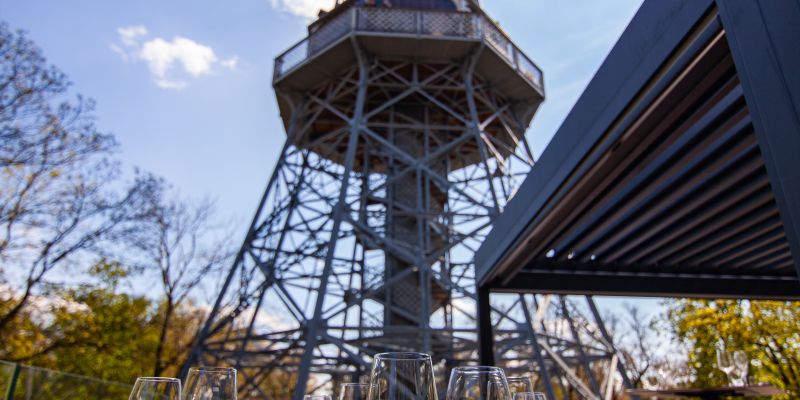 A La Petite Eiffel - Střešní terasa