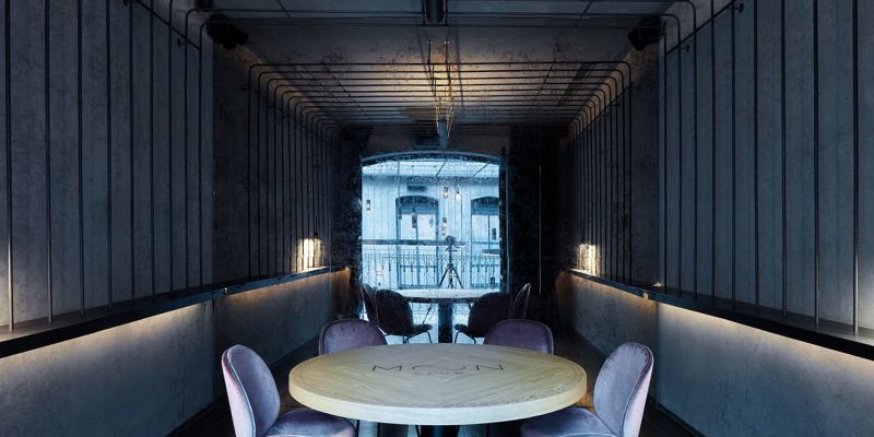 Moon Club & Lounge