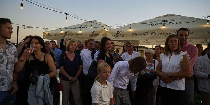 PYTLOUN HOTELS oslavila ve velkém stylu vysoko nad Prahou 20 let působení na českém trhu