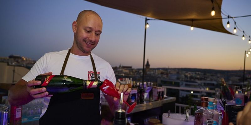 PYTLOUN HOTELS oslavila ve velkém stylu vysoko nad Prahou 20 let působení na českém trhu