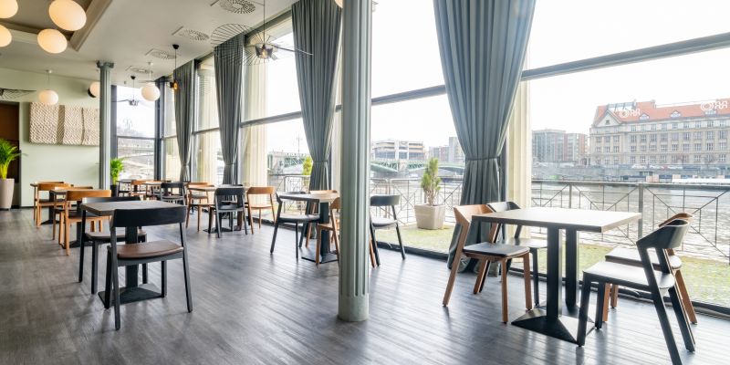 Občanská plovárna - Vítejte v EVENTOVÉ GALERII v Praze - Glass gallery