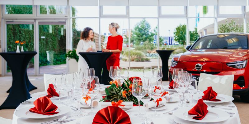 Chcete si rozbalit kouzelný předvánoční čas? Aquapalace Hotel Prague představuje jedinečný zážitek z firemního vánočního večírku!