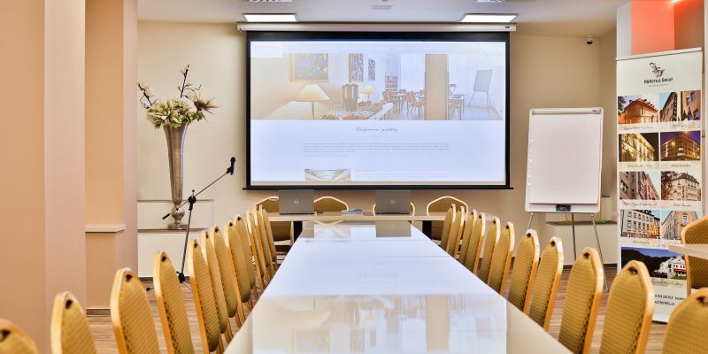 Vstupte do světa firemních akcí plných elegance, profesionality a pohodlí v Hotelu Belvedere.