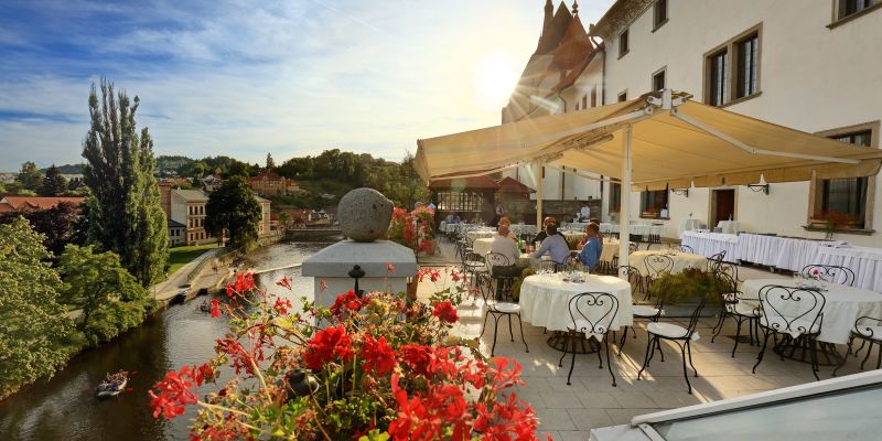 Hotel RŮŽE a OLDINN - Terasa Hotelu Růže