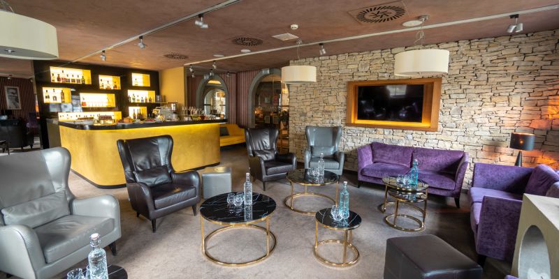 Hotel SAVOY & SOYKA - Hennessy Bar, Hotel SOYKA