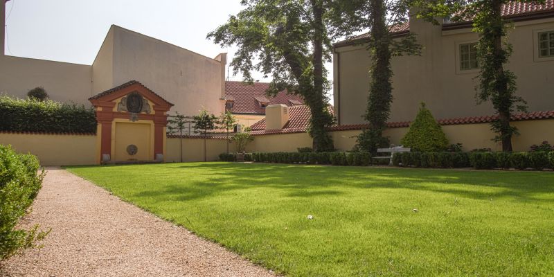 Hartigovský palác - Hartigovská zahrada