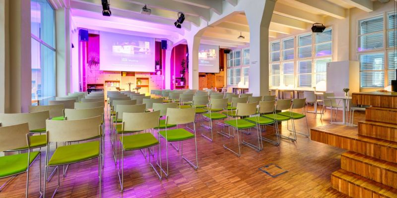 Impact Hub Praha D10 - Open space