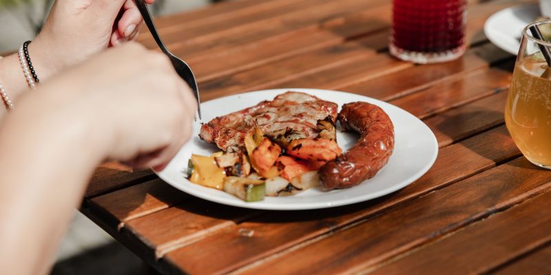 Hotel REHAVITAL - Velká společenská místnost a zahrada