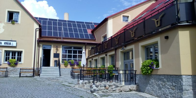 Pivní hotel ZLATÁ KRÁVA: pivní lázně, kulinářské zážitky i konferenční servis.