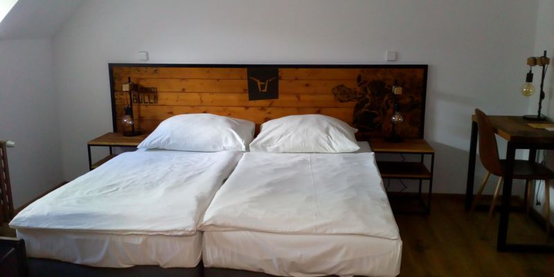 Pivní hotel ZLATÁ KRÁVA: pivní lázně, kulinářské zážitky i konferenční servis.