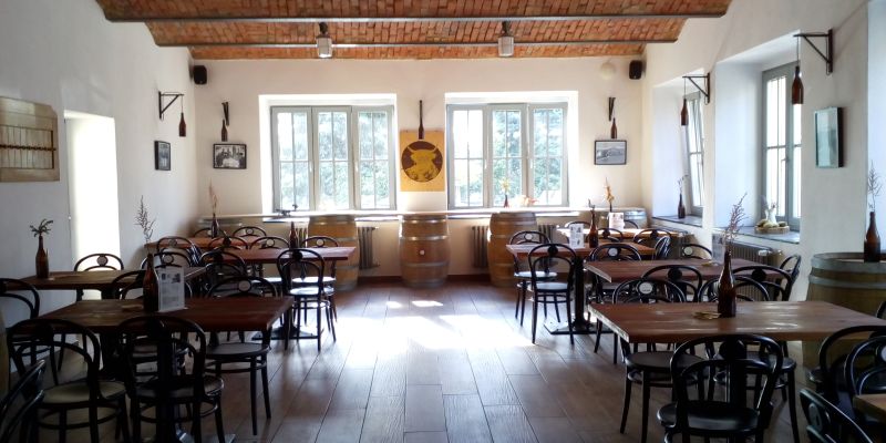 Pivní hotel ZLATÁ KRÁVA: pivní lázně, kulinářské zážitky i konferenční servis.