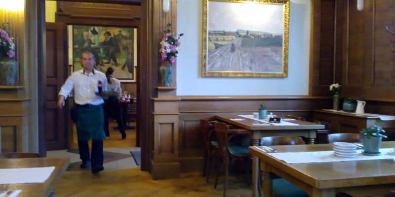 Pivní hotel ZLATÁ KRÁVA: pivní lázně, kulinářské zážitky i konferenční servis.