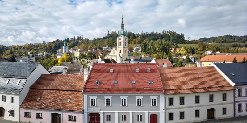 Just Jimramov - neobyčejný projekt v obyčejném prostředí.
