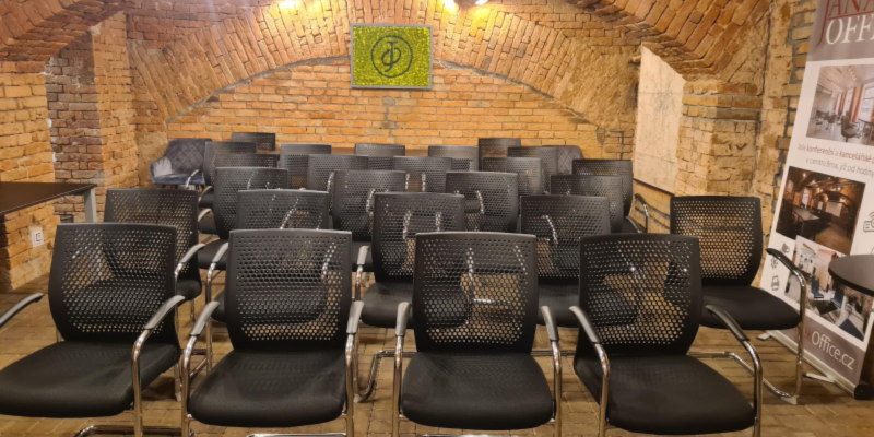 Janáček office - Velká tzv. Sklepní galerie
