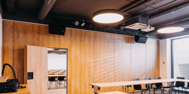 NOSRETI reality – jednací místnosti - Konferenční místnost A+B