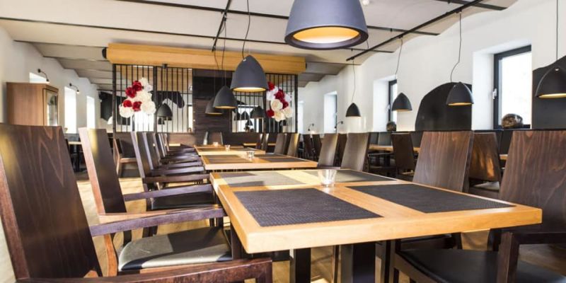Panství Dlouhá Lhota - Restaurant Konírna