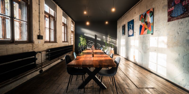 Kavárna, co hledá jméno - Multifunkční místnost