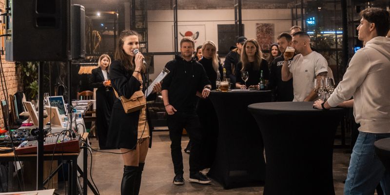 Vnitroblock - Hlavní prostor