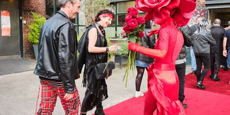 Aliatrix - visual entertainment agency - Walking acts