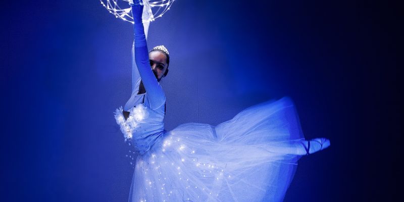 Arabesque Shows & Events - Světelná taneční show