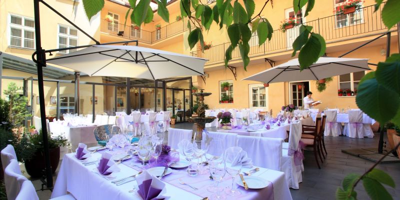 Hotel BOOKQUET / Jan Hotels