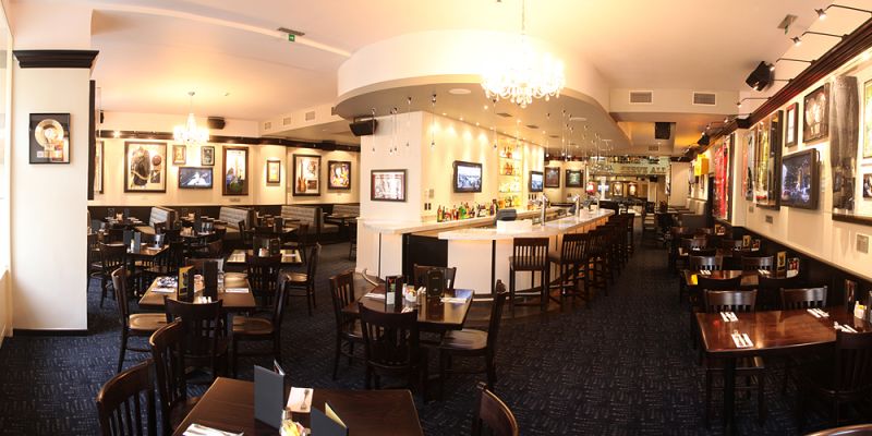 Hard Rock Cafe Praha - 1.patro Lounge