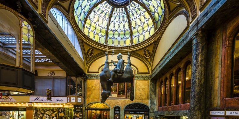 Palác Lucerna