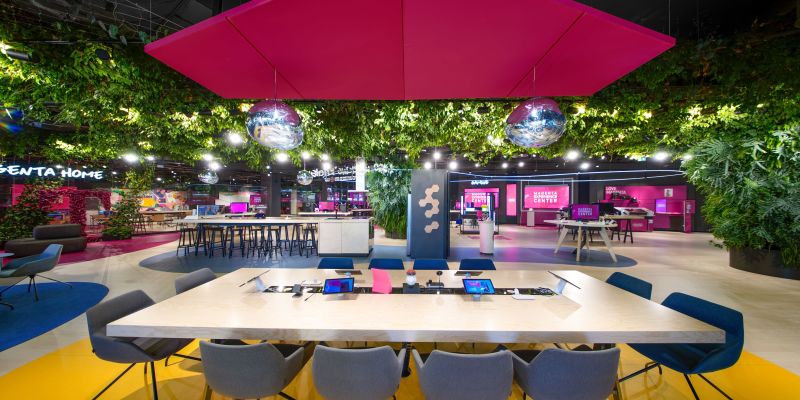Magenta Experience Center