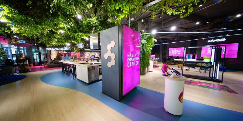 Magenta Experience Center