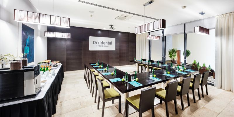 Occidental Praha Five
