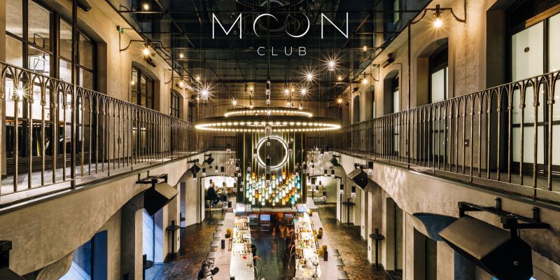 Moon Club & Lounge