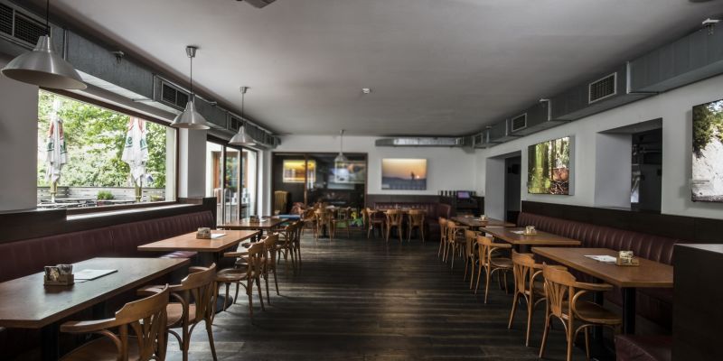 Lokal blok - Zadní část restaurace