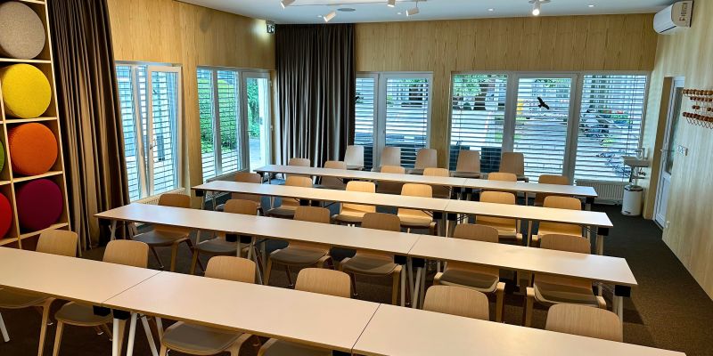 Multifunkční místnost soukromé kliniky LOGO