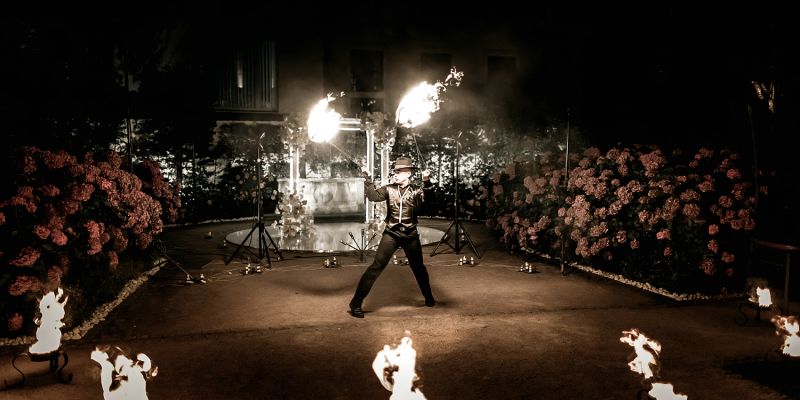 Arabesque Shows & Events - Efektní ohňová show