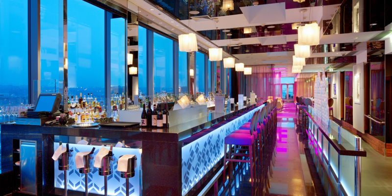 Cloud 9 Sky Bar & Lounge