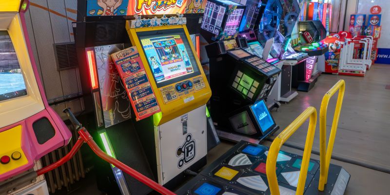 Fun Arena - Cyber Arcade