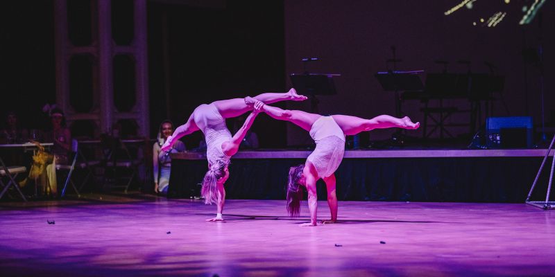 Aliatrix - visual entertainment agency - Akrobatické show